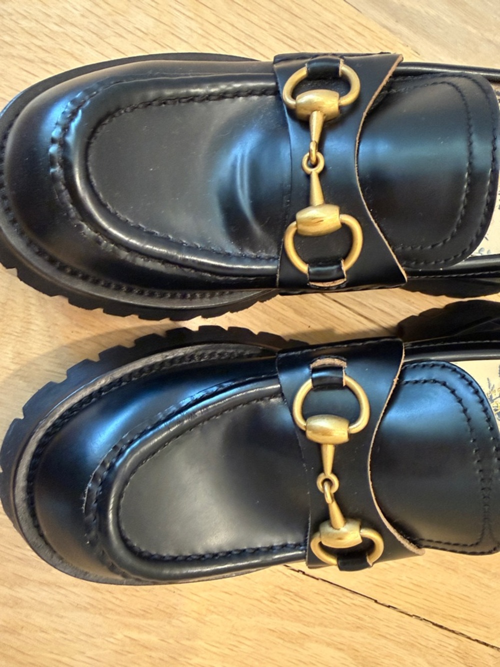 Gucci Women's Black Loafers Lug Heel size 36.5 barely worn like new - Picture 11 of 14